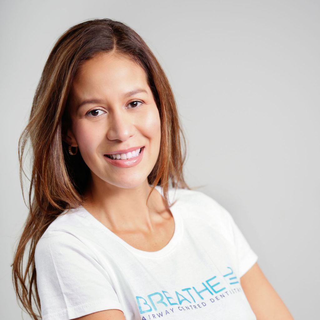 Breathe Clínica especializada en vías aéreas, tratamientos de ronquidos, psicología, apnea y crecimiento facial en Madrid. En esta foto: Ana Ottamendi Higienista